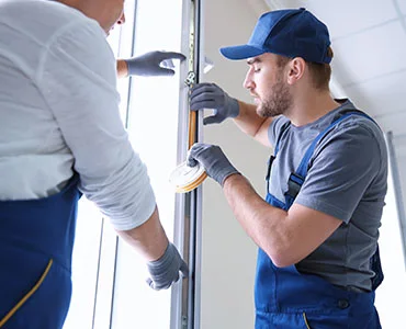 glass repair experts in Princeton, FL
